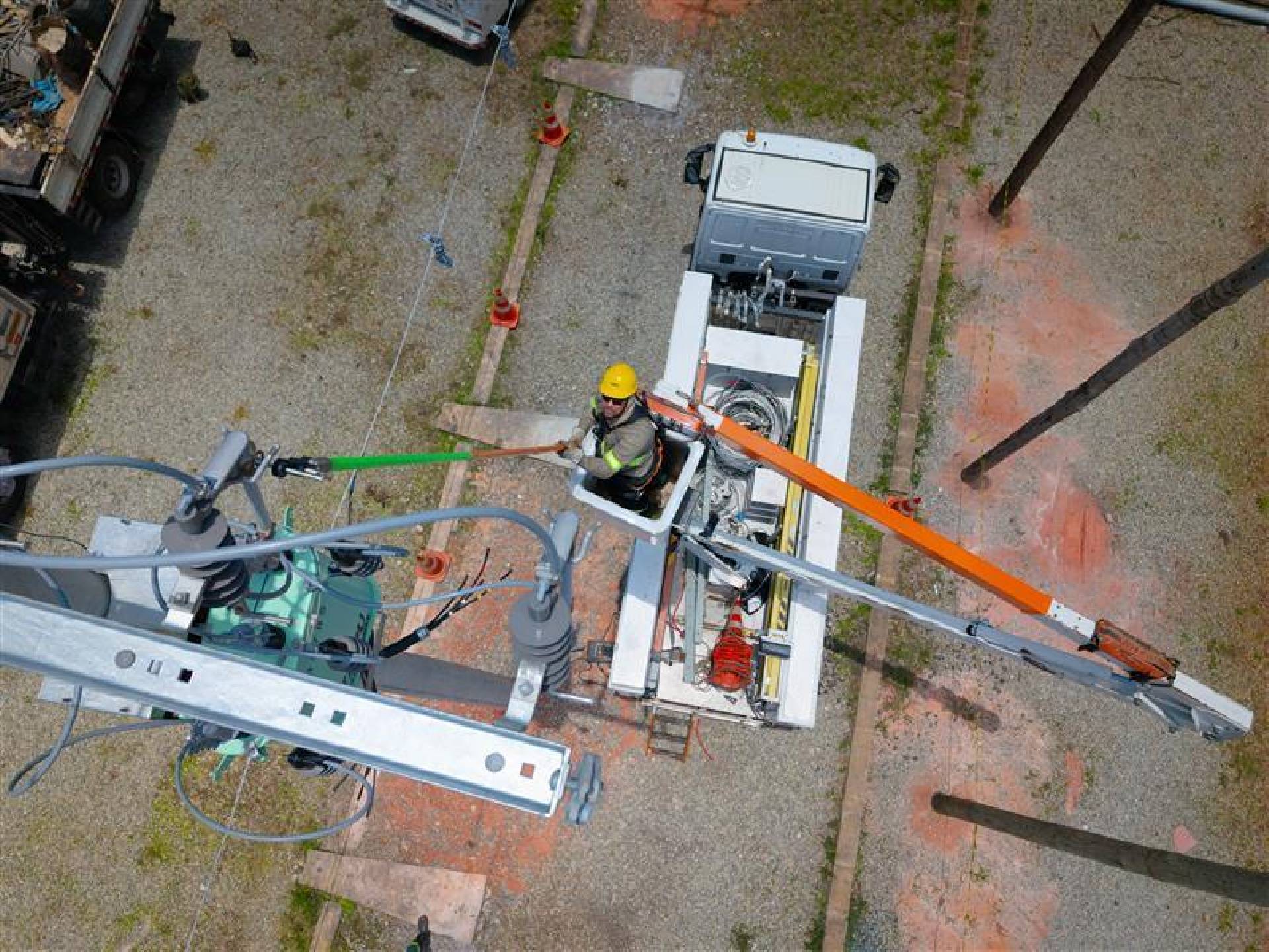 Cemig reforça manutenção preventiva da rede com R$ 438 milhões para reduzir interrupções em Minas 