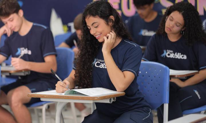 Colégios Católica Padre de Man e Católica Timóteo promovem a 3ª edição do Concurso Externo de Redação