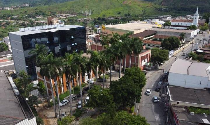 Prefeitura de Fabriciano paga primeira parcela do 13º salário no dia 12 de julho.