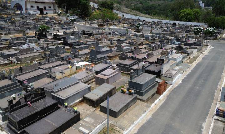 Prefeitura de Timóteo abre espaço para diálogo sobre expansão e regularização do Cemitério Municipal.