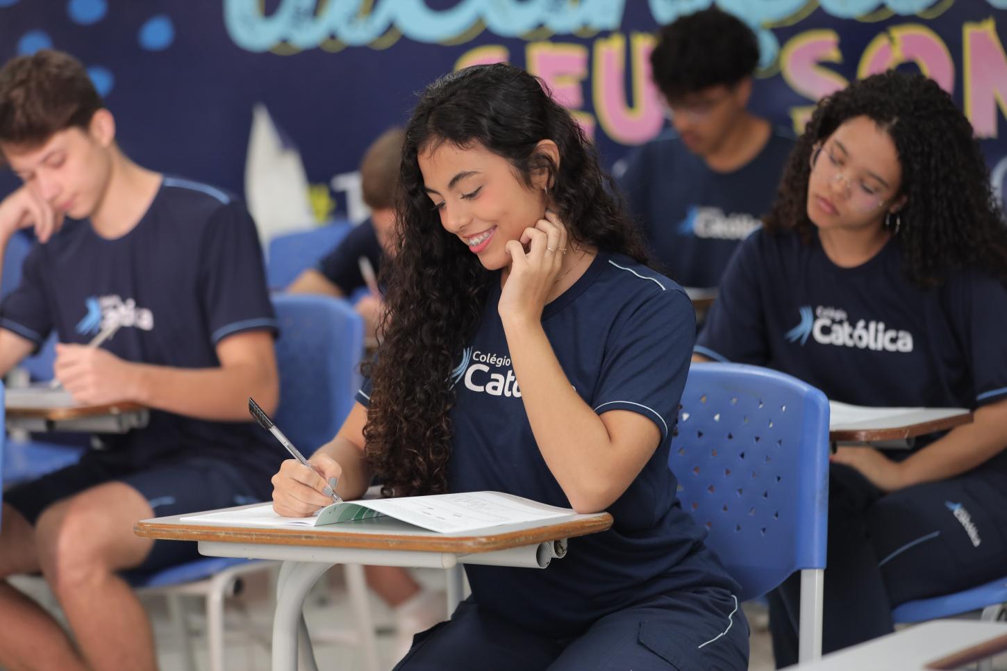 Colégios Católica Padre de Man e Católica Timóteo promovem a 3ª edição do Concurso Externo de Redação